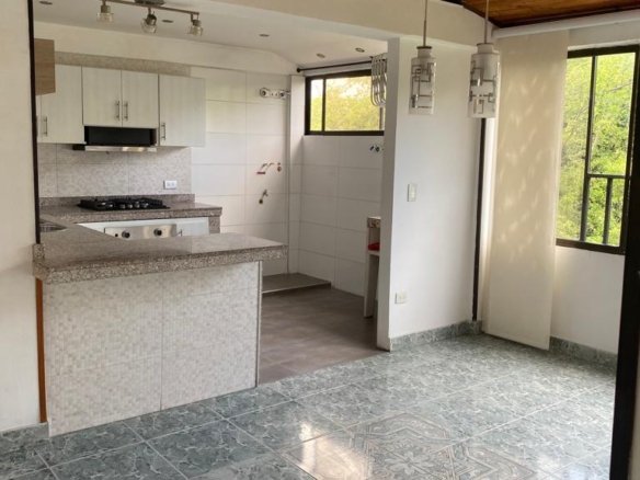 Apartamento en venta en El Limonar, Cali 2 habitaciones Parqueadero comunitario