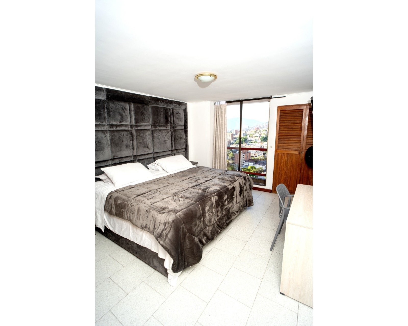 214465-271286-4421152474772683 Apartamento en Venta en el Centro de Medellín Torre Caracas 2