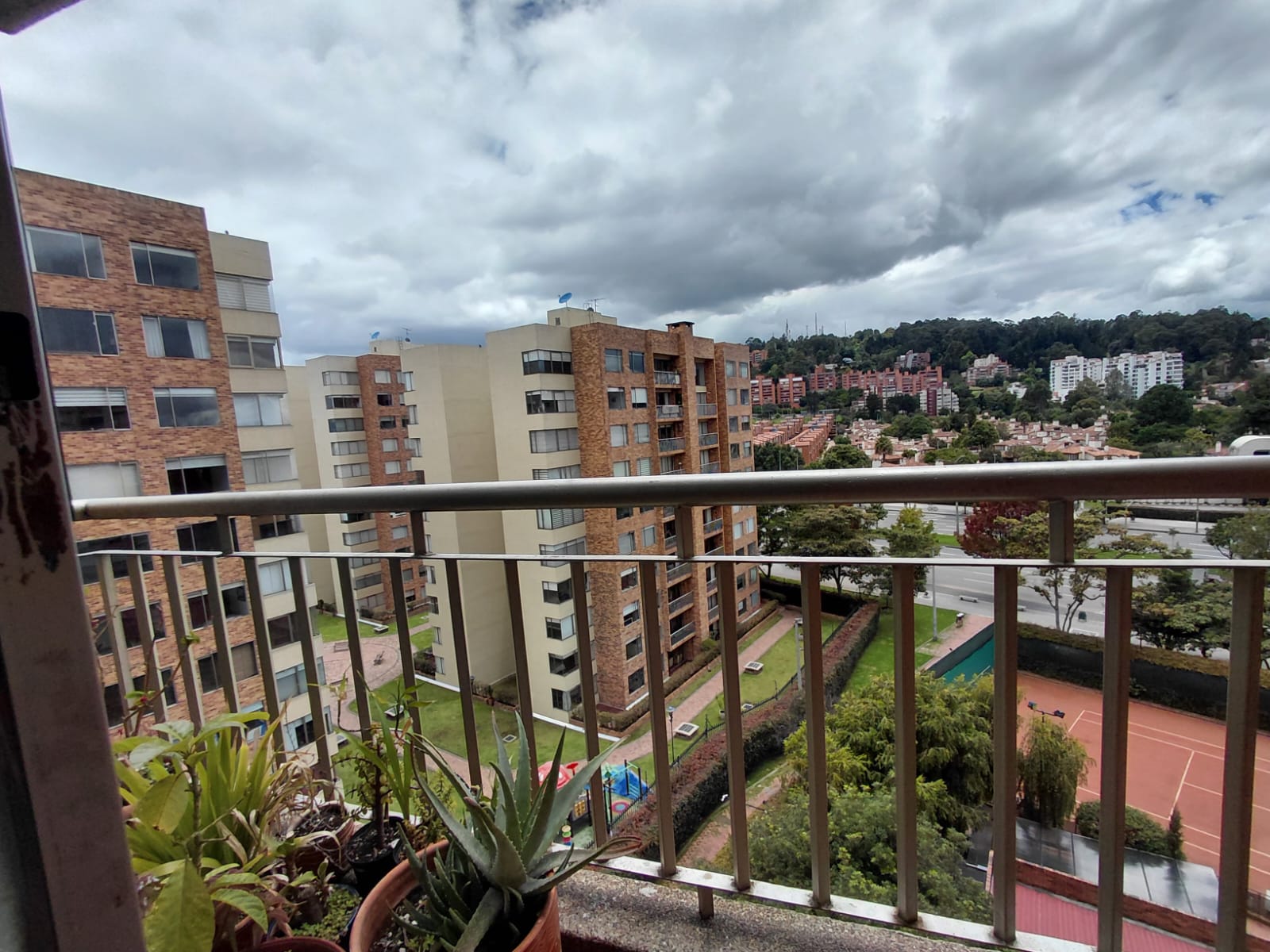 214465-271286-934237999659396 Apartamento en Venta en Colina Campestre Bogota 100 m² con Balcones, Parqueadero y Depósito