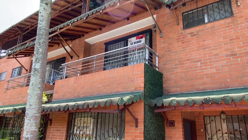 VENTA CASA EN CONJUNTO RESIDENCIAL VILLAS DE SAN JOAQUÍN – CALI