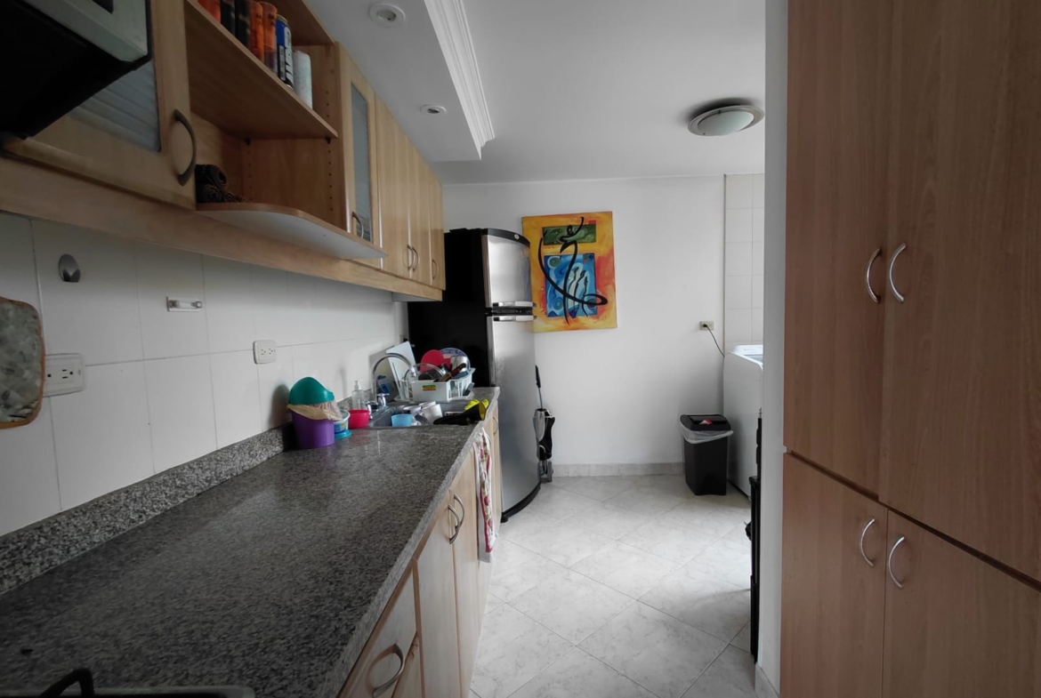 Apartamento en Venta en Colina Campestre Bogota 100 m² con Balcones, Parqueadero y Depósito