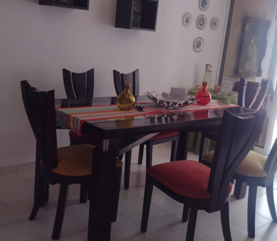 Casa en venta en Bucaramanga, Sector Cacique – Conjunto cerrado con 4 habitaciones, estudio y parqueadero cubierto