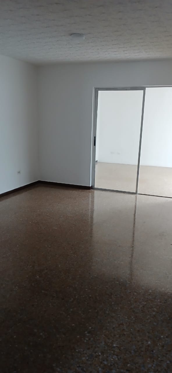 ARRIENDO CASA EN EL SUR DE CALI – PRIMER PISO