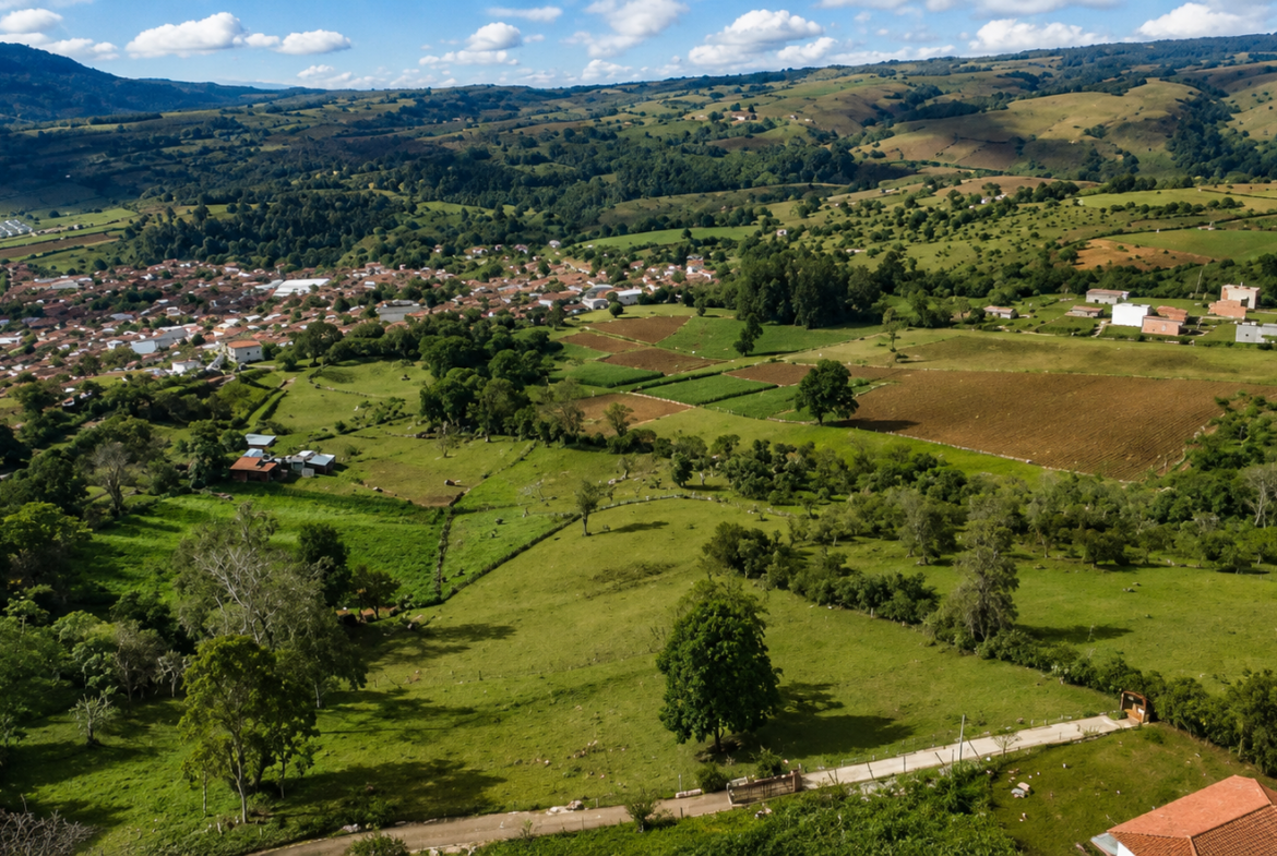 Parcela Campestre en Venta en Los Arrayanes Condominio Campestre, Curití | Lote de 1.500 m² con Casa y Zonas Comunes