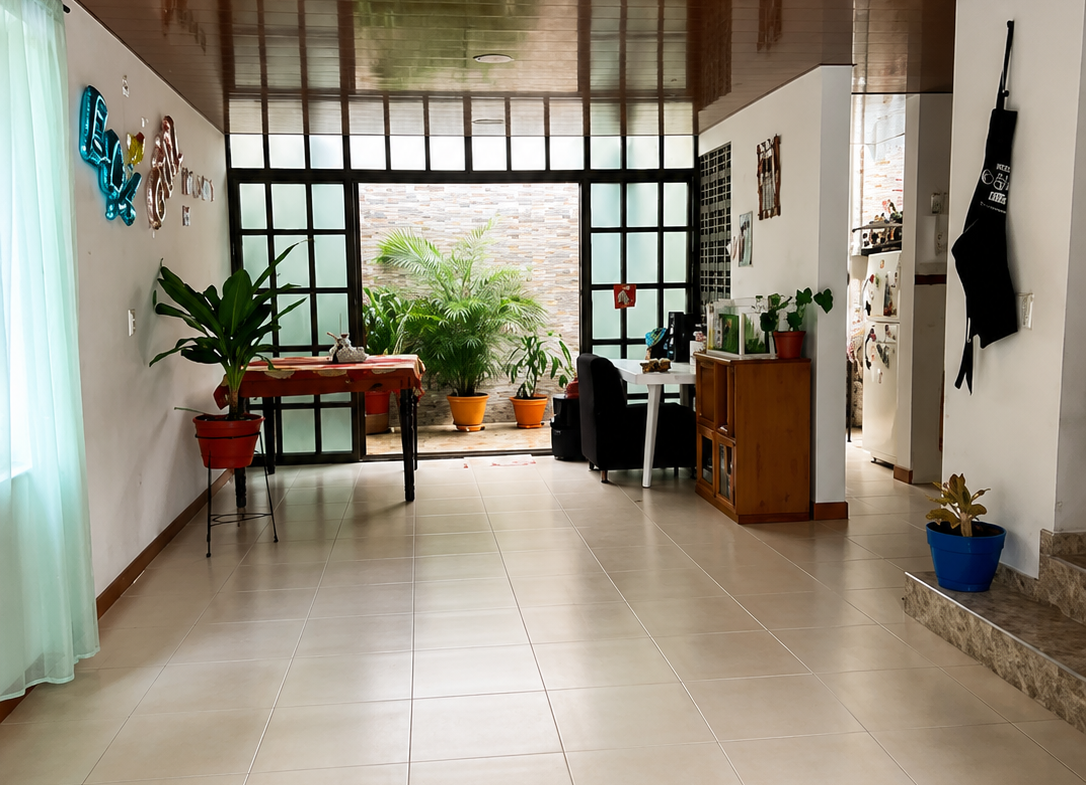 Casa esquinera en venta en Palmira Valle del Cauca Barrio Caminos de la Hacienda