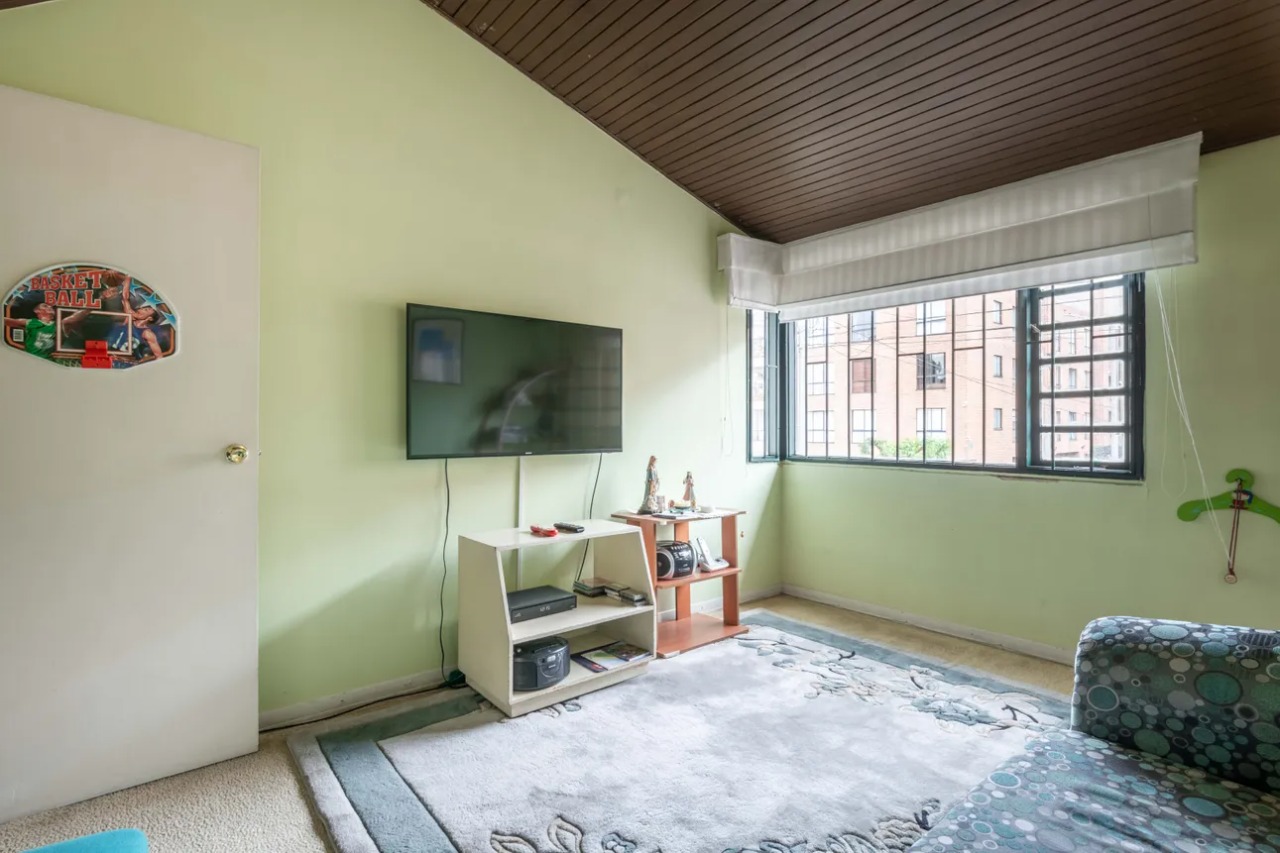 HABITACION DOS Casa en Venta en Nueva Autopista, Bogotá