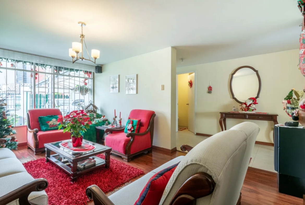 Casa en Venta en Nueva Autopista, Bogotá