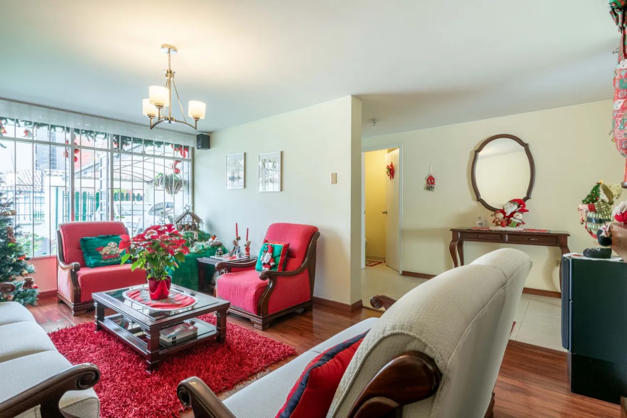 SALA OTRA VISTA Casa en Venta en Nueva Autopista, Bogotá
