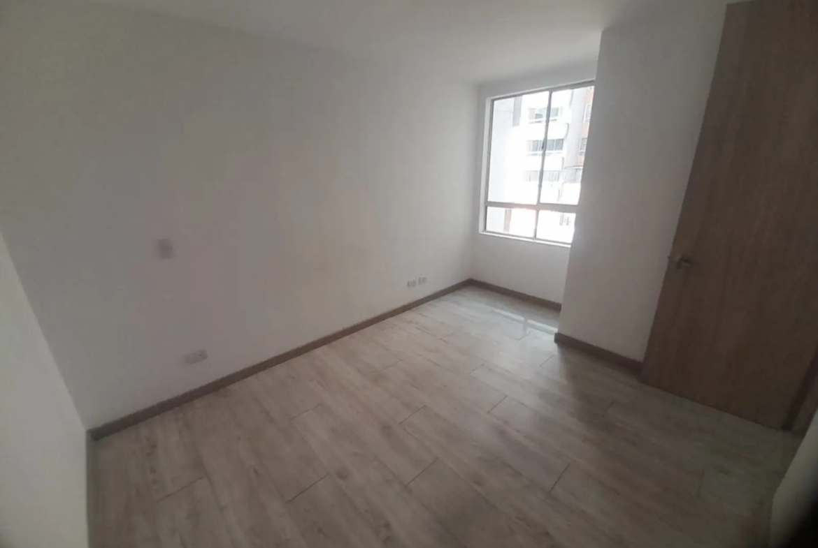 Apartamento en Arriendo en Entrecolinas, Medellín