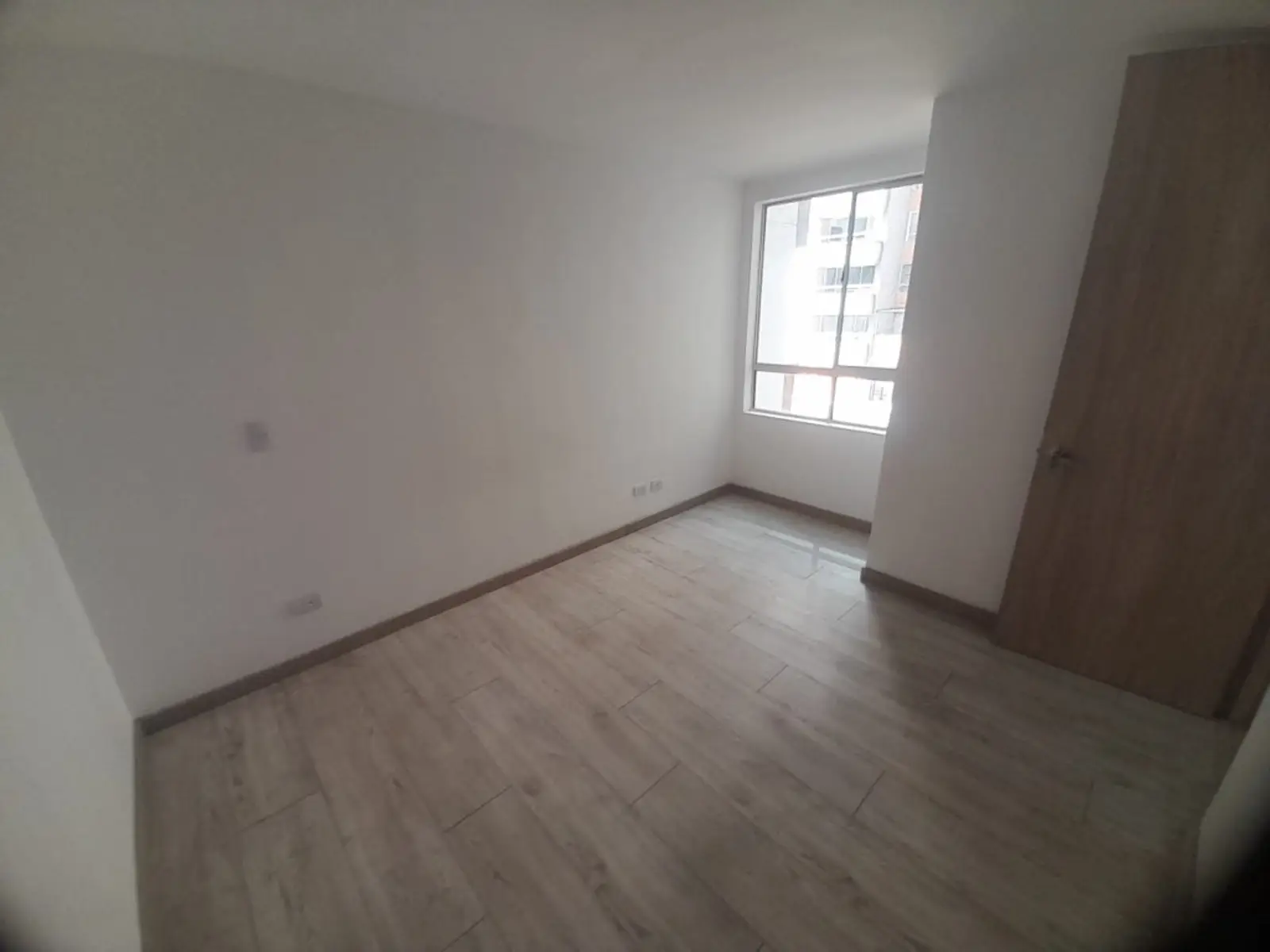 Apartamento en Arriendo en Entrecolinas, Medellín