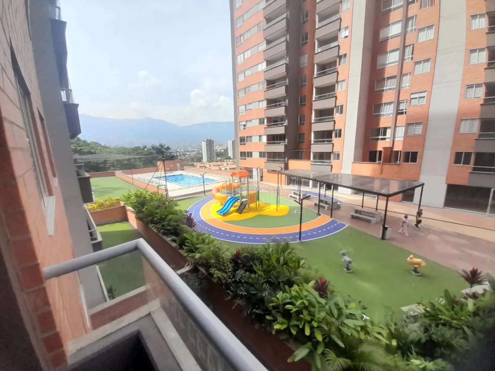 Apartamento en Arriendo en Entrecolinas, Medellín