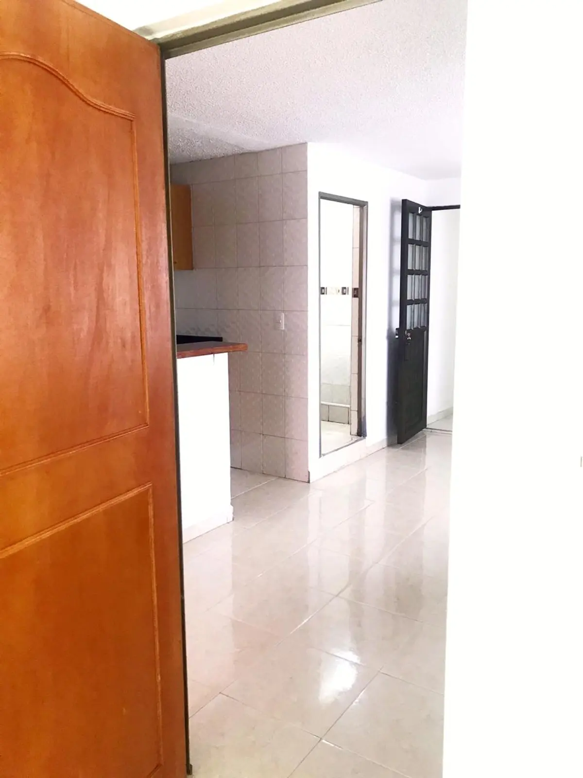 th.outside1200x1200.6a2823044f56e_infocdn__pkhriicpvcoaxgsmhfznu4xuxgrbhqayadhxr1esjpg Apartamento en Arriendo en Los cerezos, Bogotá