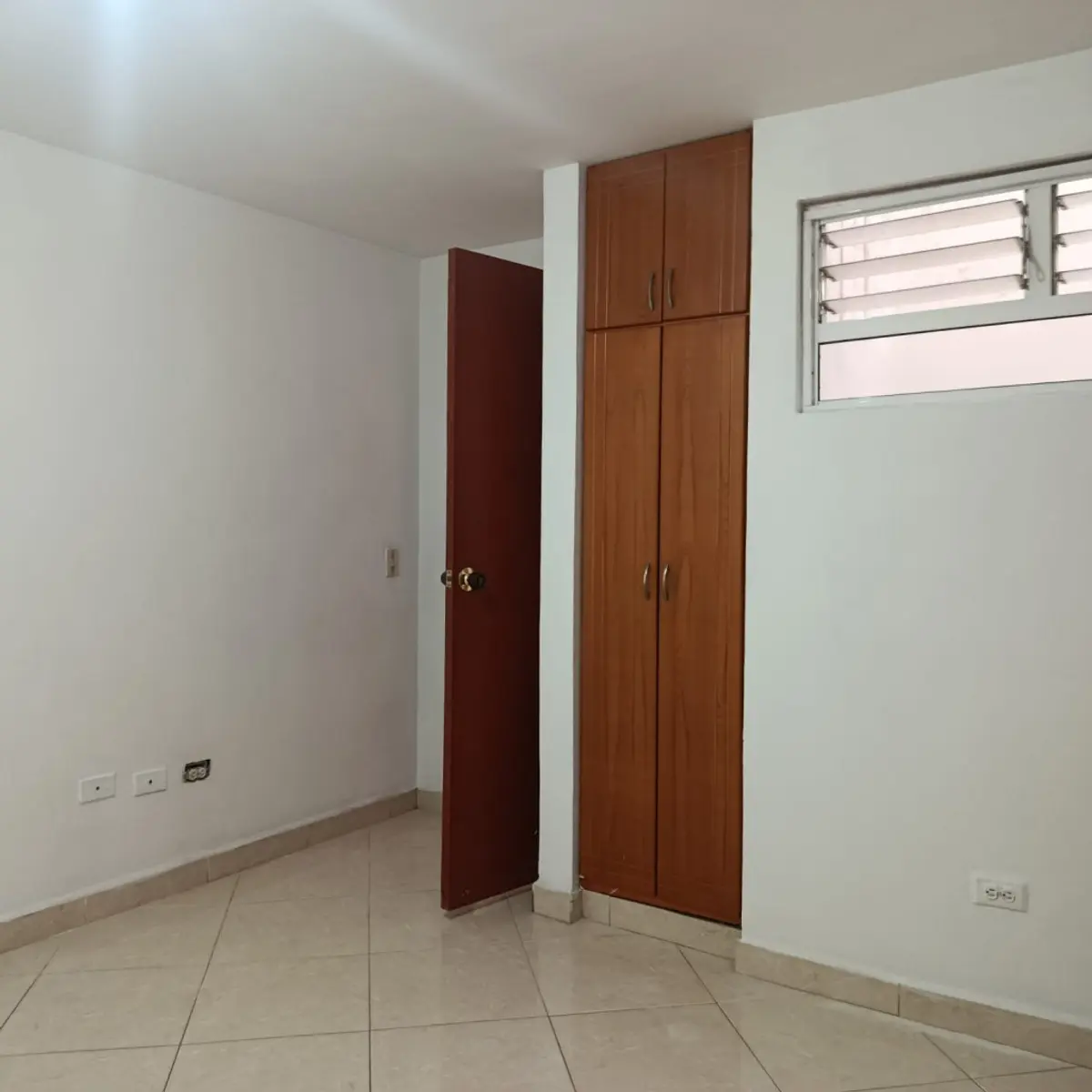 th.outside1200x1200.6a2904712582b_infocdn__217488-6-1781021595jpg Apartamento en Arriendo en Calasanz, Medellín
