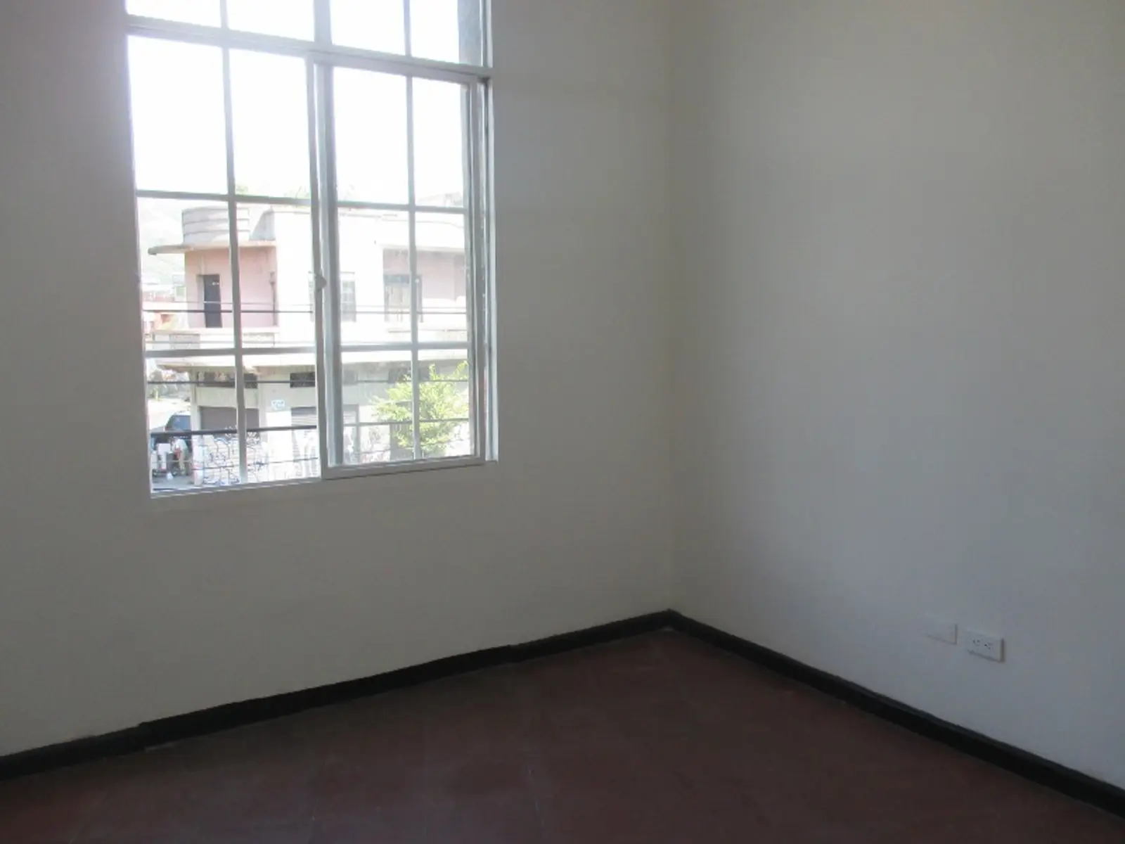 th.outside1200x1200.6a296f2b68595_infocdn__y48tmvittud2dvry0vlxhsmtbbdepn7w5izovxocjpg Apartamento en Arriendo en San juan bosco, Cali