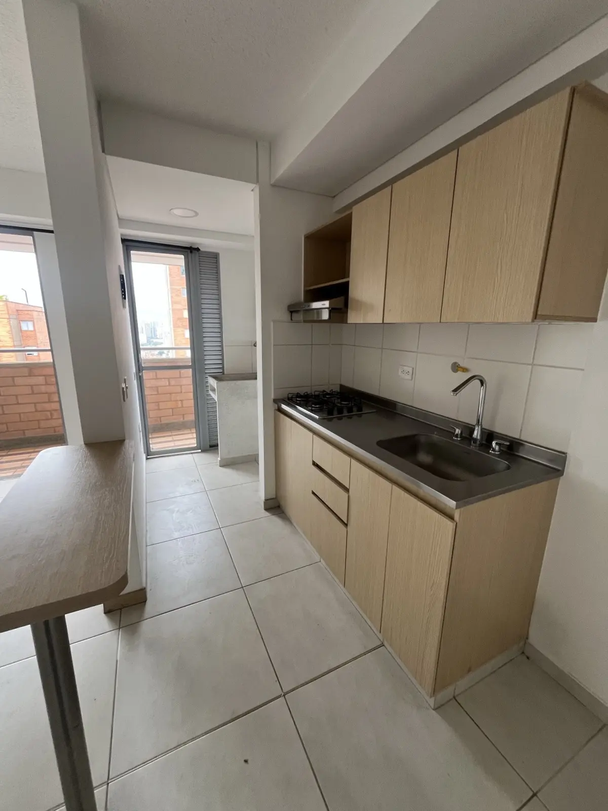 th.outside1200x1200.6a298331d9687_infocdn__9433520-1-1780756724-2jpg Apartamento en Arriendo en Centro, Acevedo