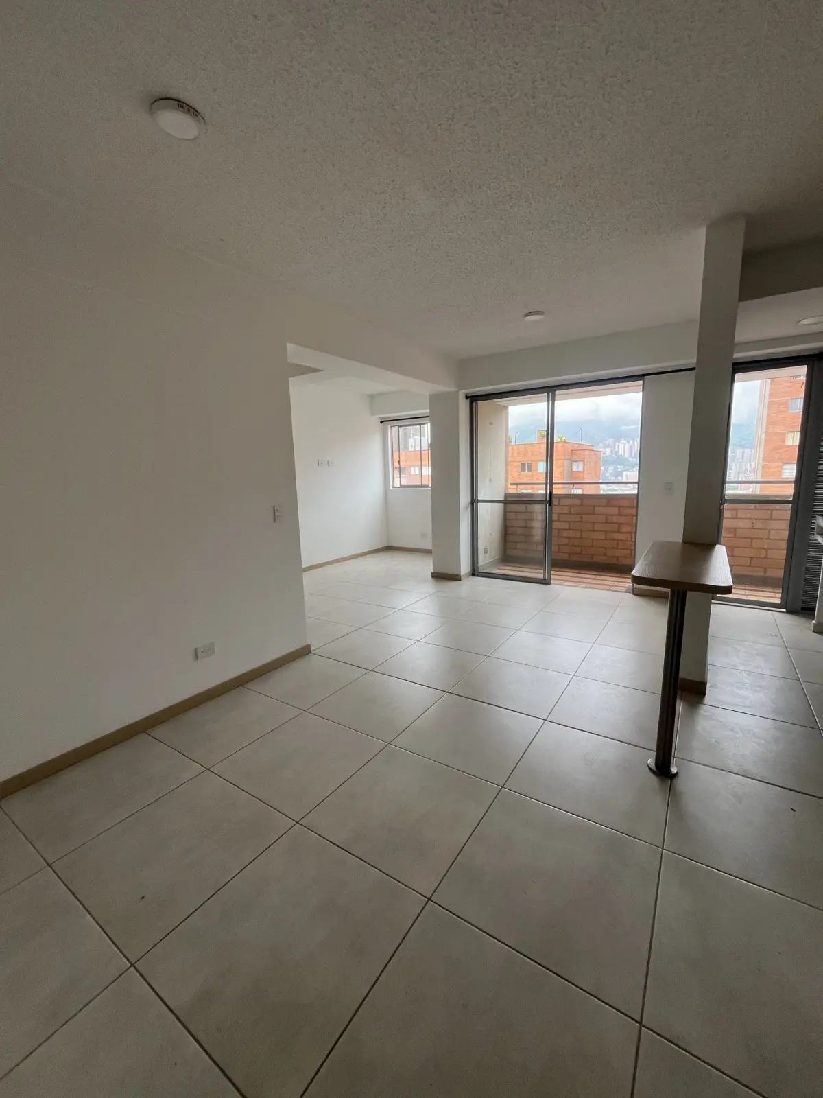 th.outside1200x1200.6a298332453c0_infocdn__9433520-1-1780756731-3jpg Apartamento en Arriendo en Centro, Acevedo