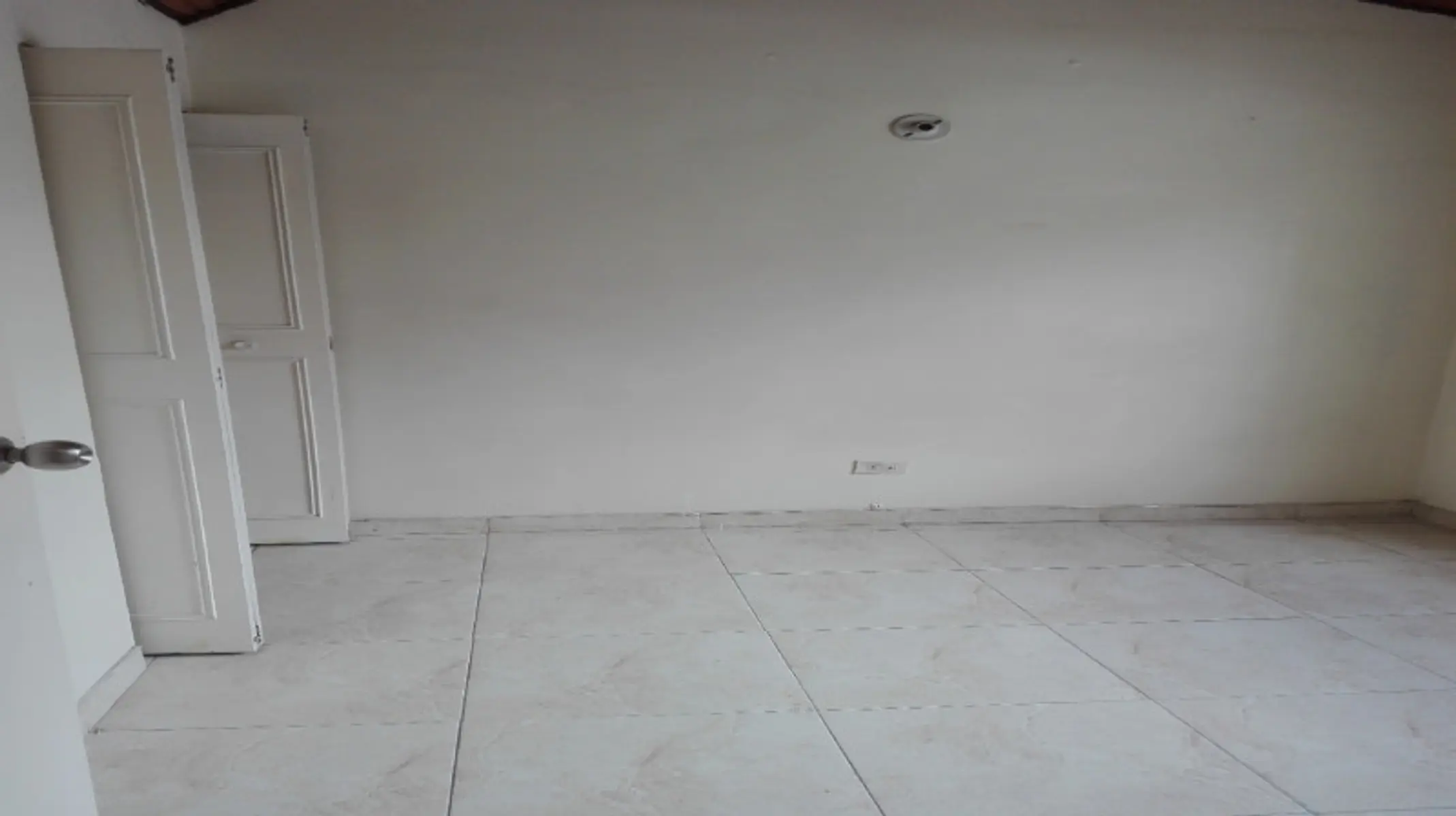 th.outside1200x1200.6a33bbe2d08e5_infocdn__7290201-1-1781721922-3jpg Apartamento en Arriendo en Bolivia, Bogotá