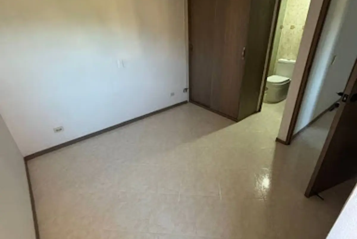 Apartamento en Arriendo en Los colores, Medellín