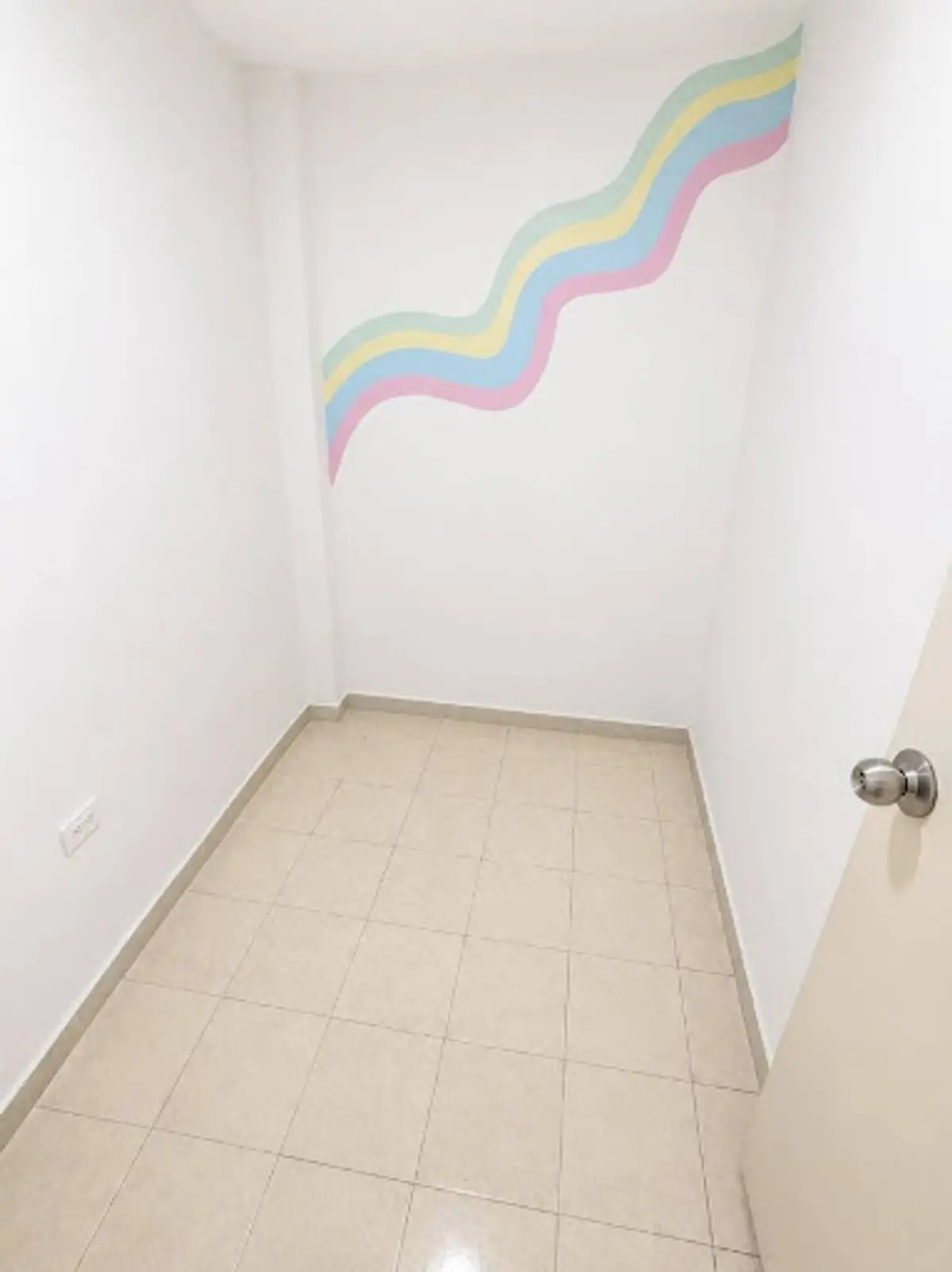th.outside1200x1200.6a340eb8e2b5d_infocdn__i8j4gcv2nzpl1ns6brr35j6uy-c1tv8vovae1jvqbzf-7twxxrtfkgwplytivawubw57gjmvcfx59qsz3neadzr6b4vrzprz2c-ufknqfh Apartamento en Arriendo en San javier, Medellín