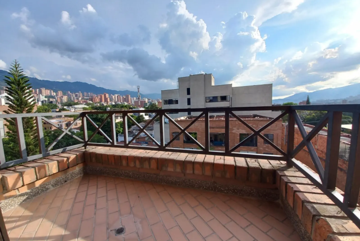 Apartamento en Arriendo en El Poblado, Medellín