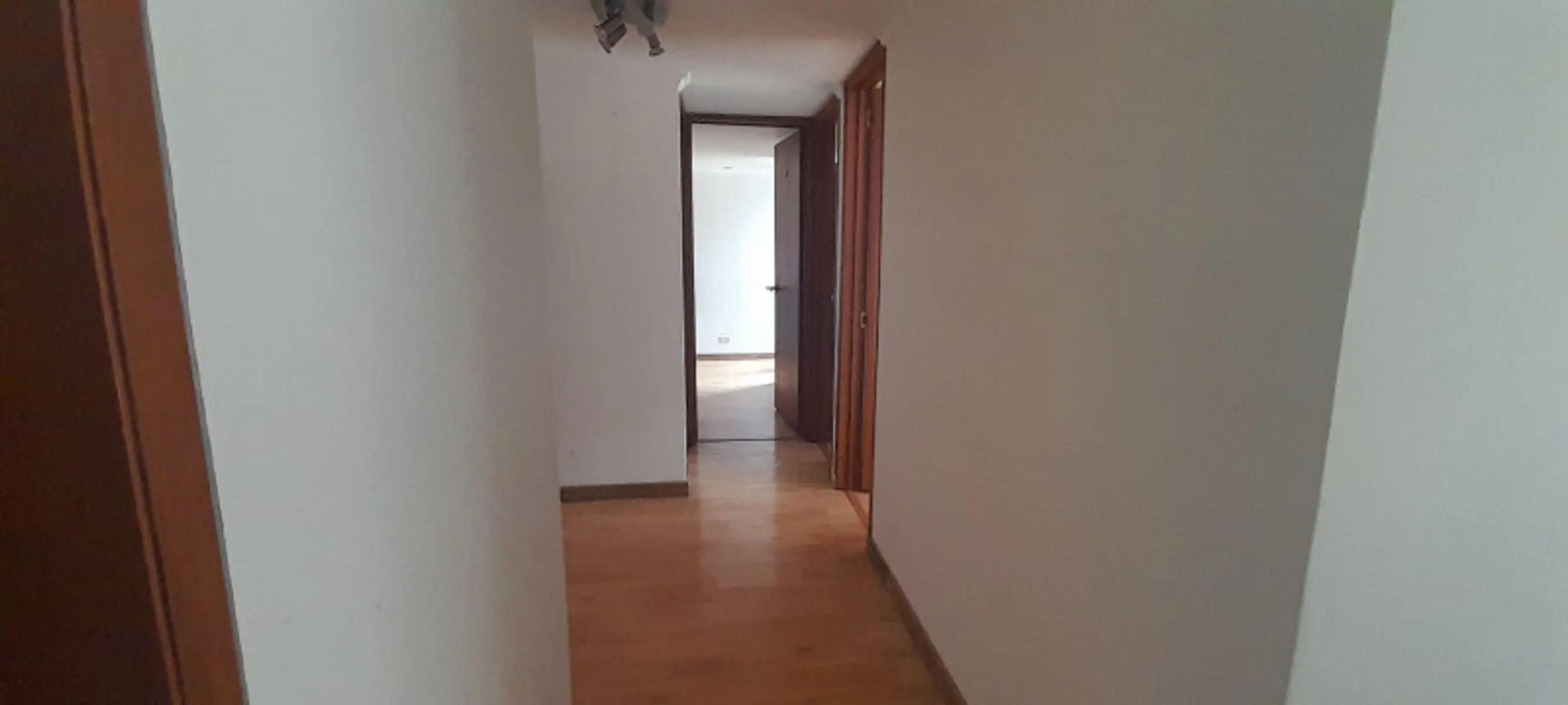 th.outside1200x1200.6a36b91d94cbb_infocdn__7293401-1-1781910102-6jpg Apartamento en Arriendo en Tintala, Bogotá