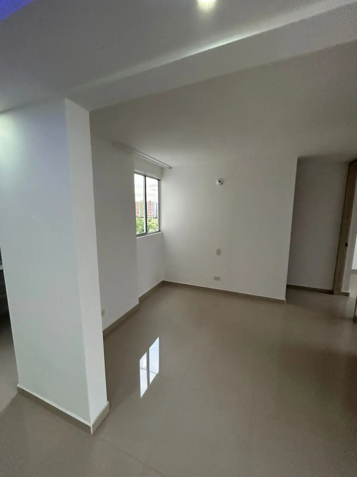 th.outside1200x1200.6a385646bbcaa_infocdn__1nlkv58wakutaiqzyofyjtwg6tselk0nbl4vcffajpg Apartamento en Arriendo en Cachipay, Cali