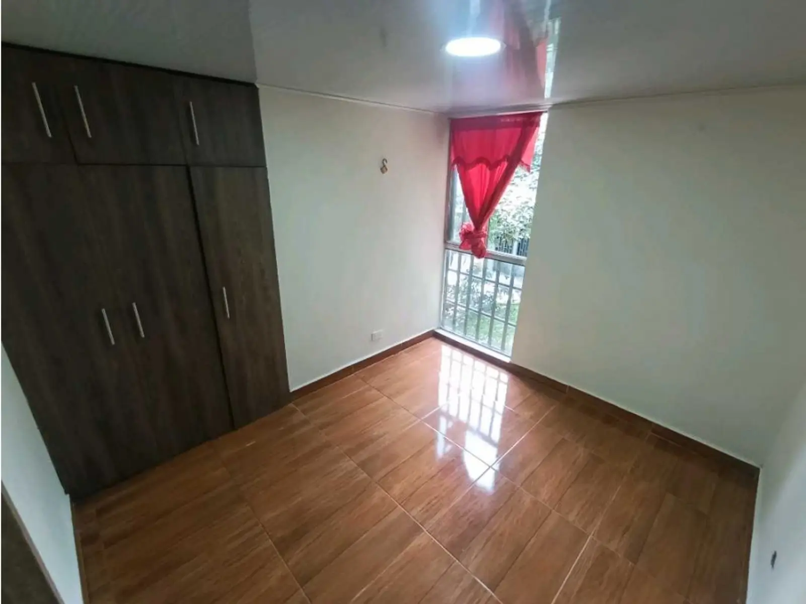 th.outside1200x1200.6a3949ce54ad9_infocdn__gr-renta-apartamento-en-buenos-ai-1782138729-31-4264jpeg Apartamento en Arriendo en Buenos aires, Medellín