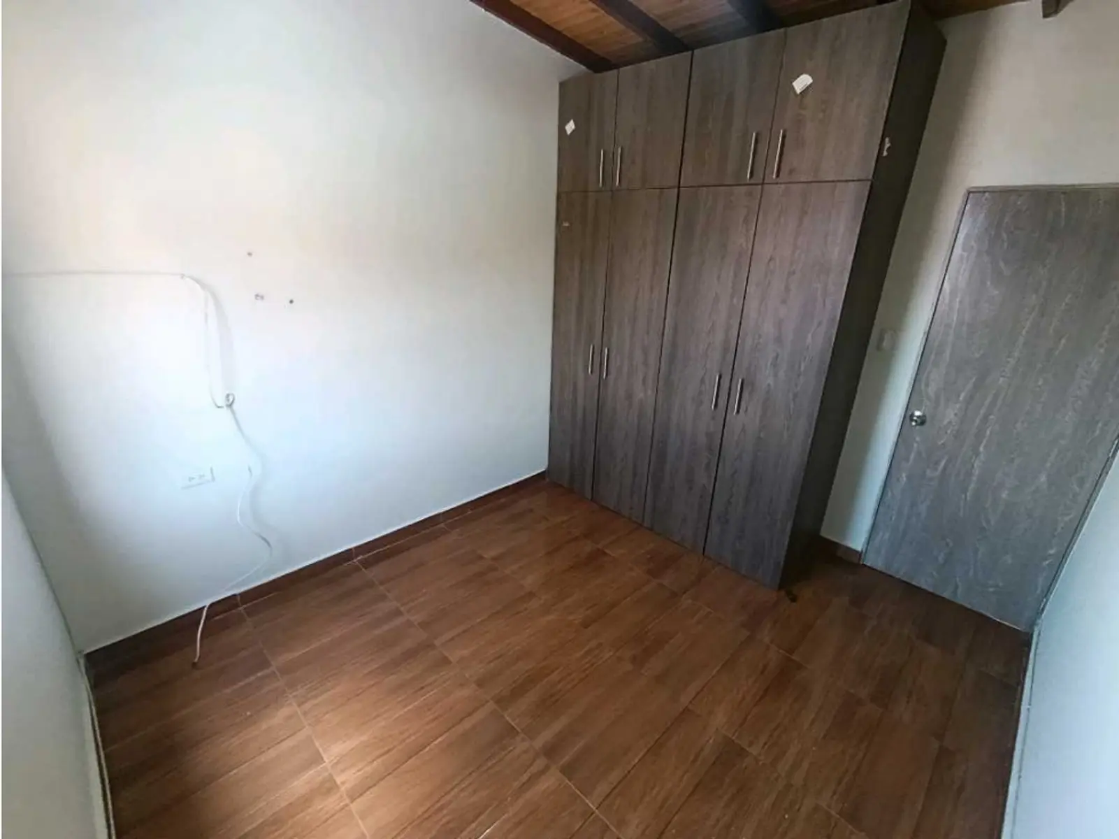 th.outside1200x1200.6a3949cfaaa5f_infocdn__gr-renta-apartamento-en-buenos-ai-1782138736-1497-5529jpeg Apartamento en Arriendo en Buenos aires, Medellín
