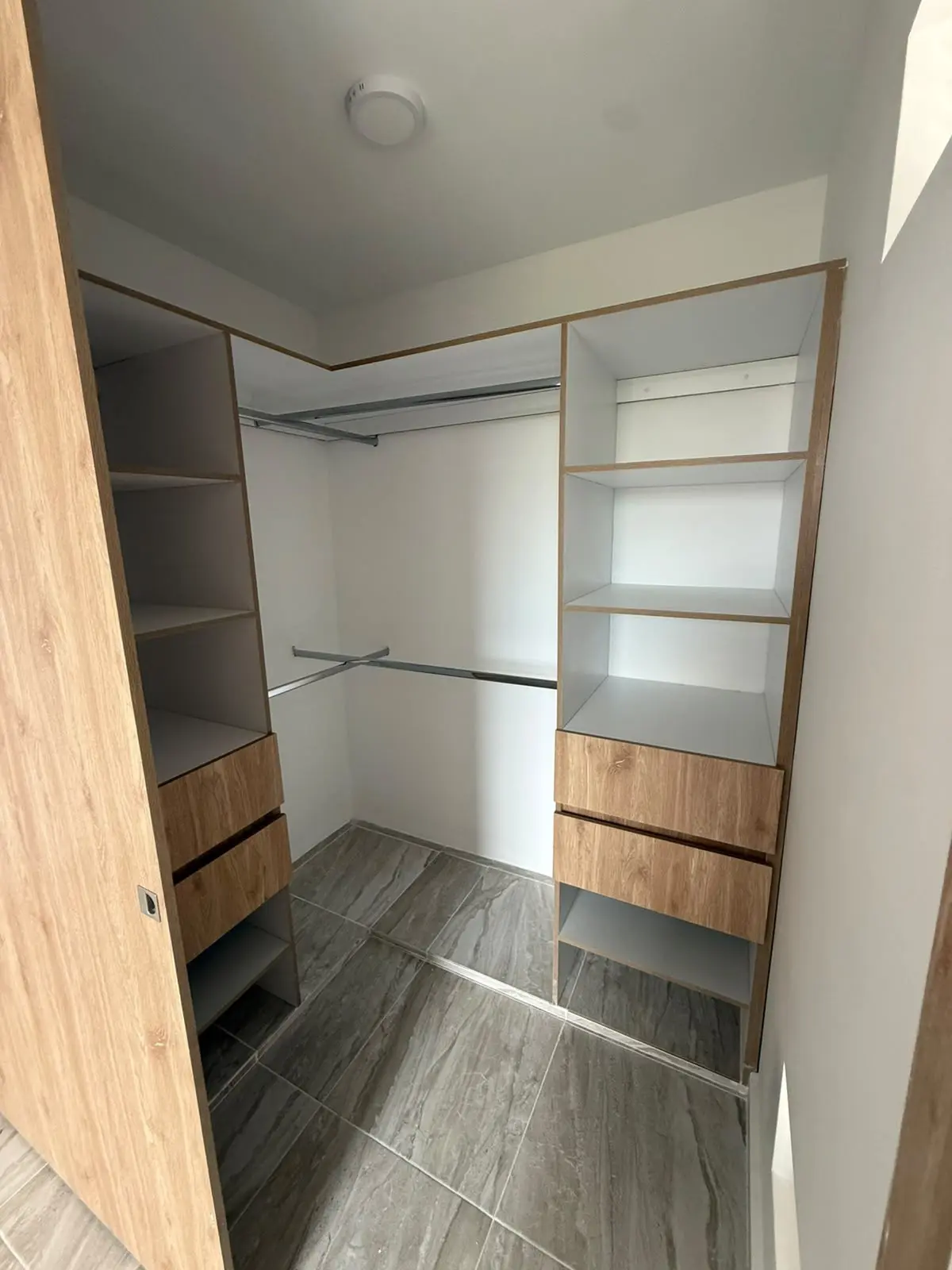 th.outside1200x1200.6a395a681c9b8_infocdn__property-22252-9-1782140355-imagenjpg Apartamento en Arriendo en Bochalema, Cali