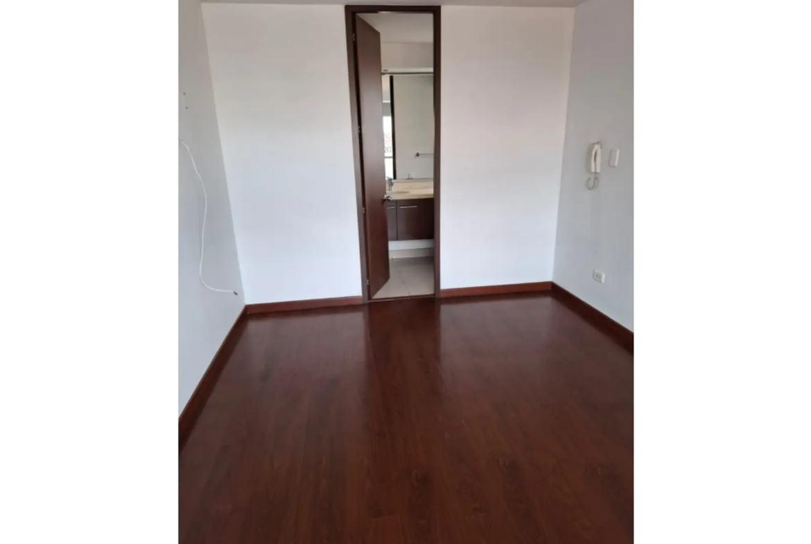 Apartamento en Arriendo en Colina Campestre, Bogotá