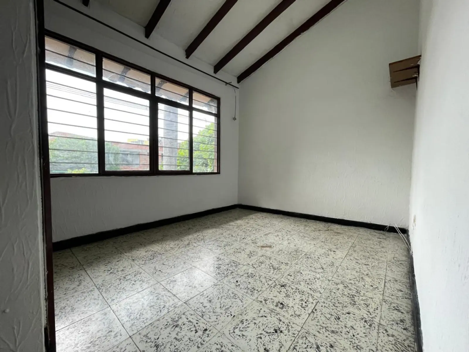Apartamento en Arriendo en Urbanizacion colseguros, Cali