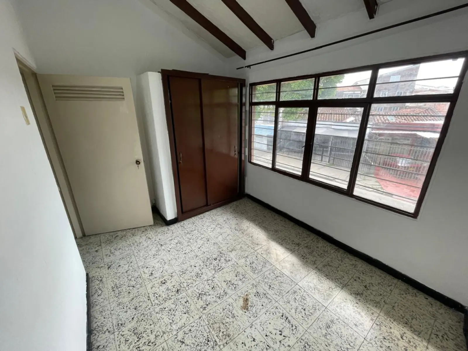 Apartamento en Arriendo en Urbanizacion colseguros, Cali