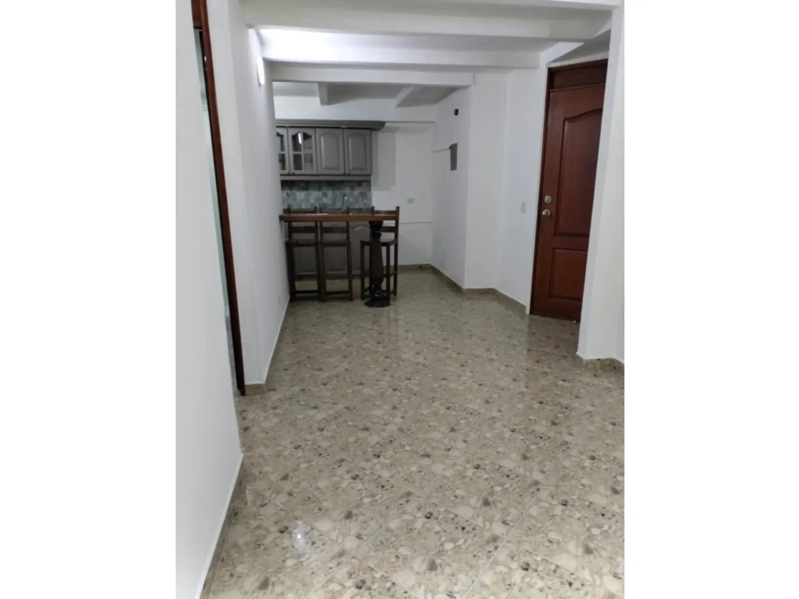 Apartamento en Arriendo en Loma del Indio, Medellín