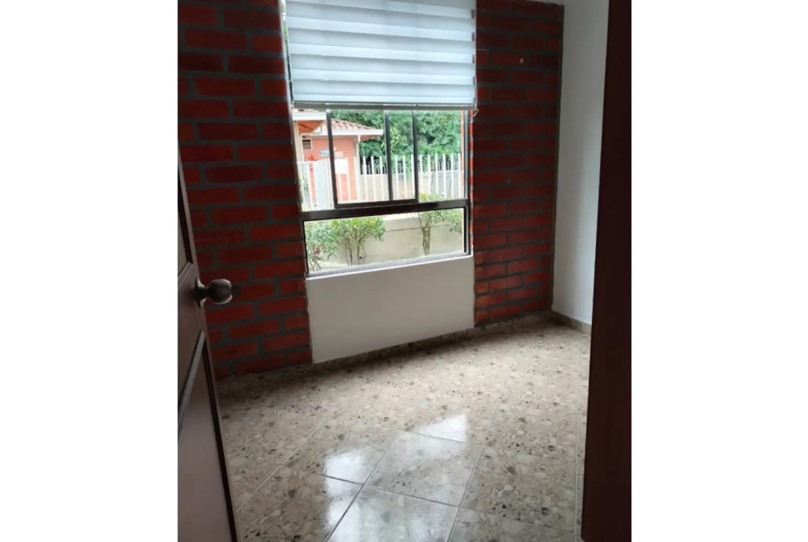 Apartamento en Arriendo en Loma del Indio, Medellín