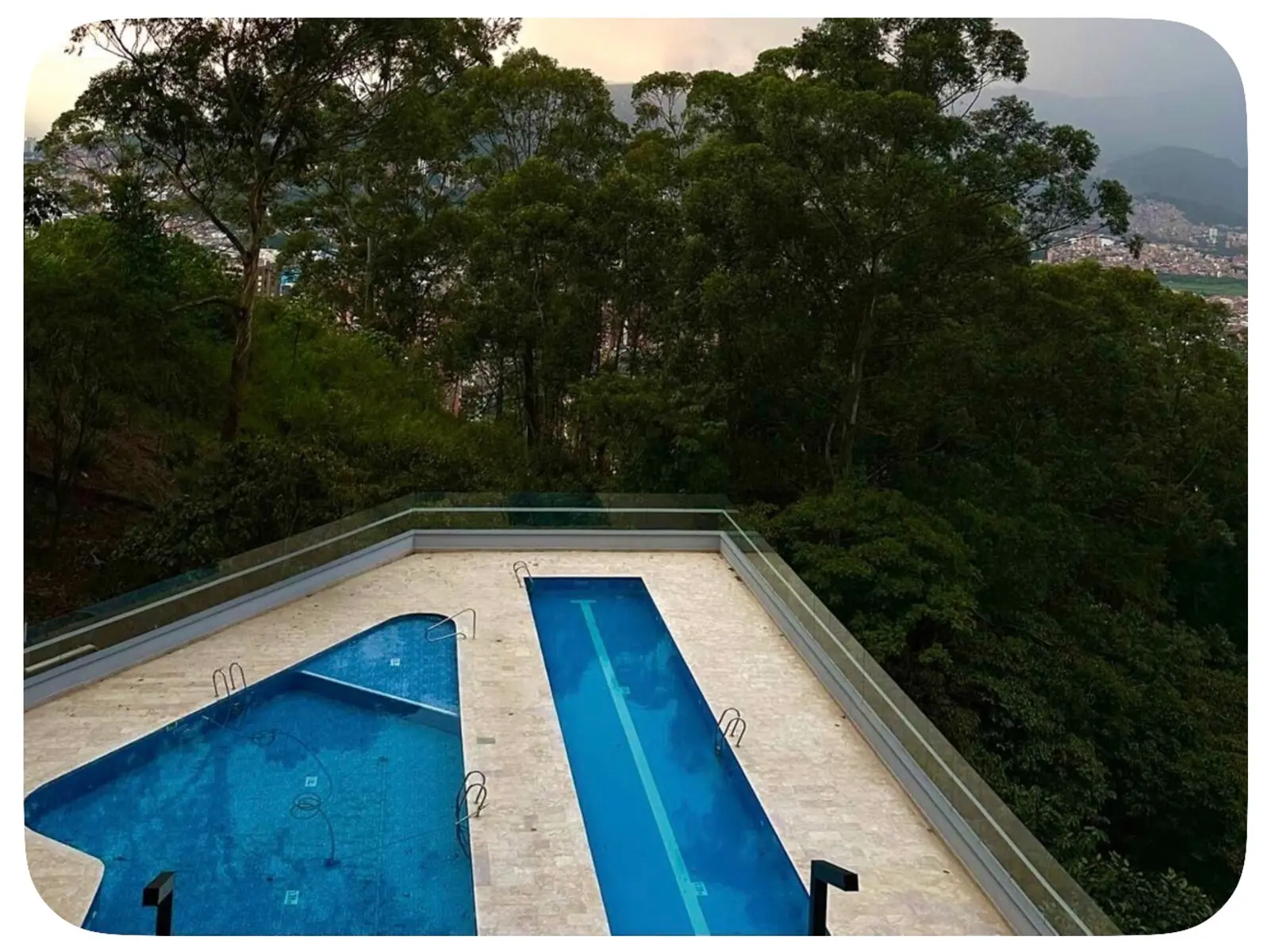 Apartamento en Arriendo en El Poblado, Medellín