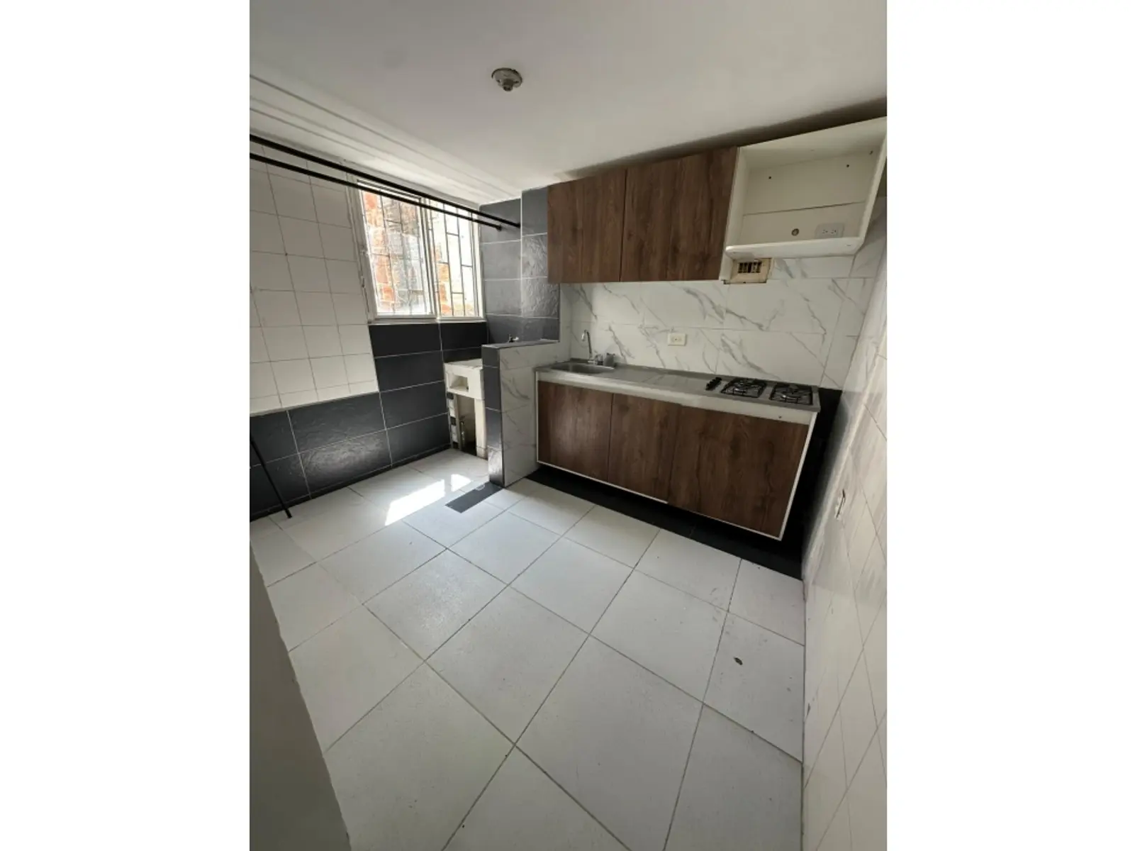 th.outside1200x1200.6a43cbf27fb6c_infocdn__gr30507120260630084740jpeg Apartamento en Arriendo en Providencia, Pereira