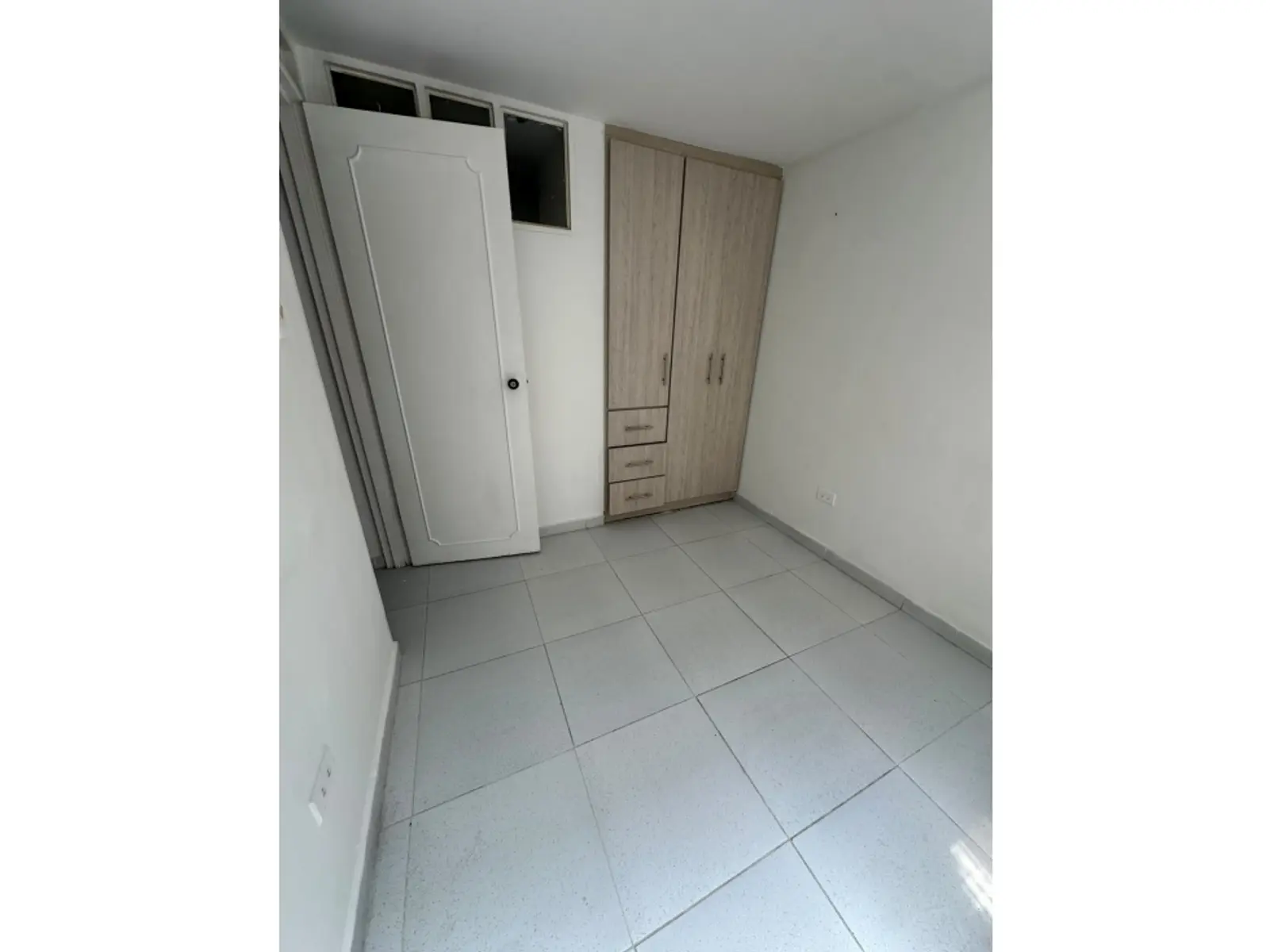 th.outside1200x1200.6a43cbf33542b_infocdn__gr30507220260630084741jpeg Apartamento en Arriendo en Providencia, Pereira