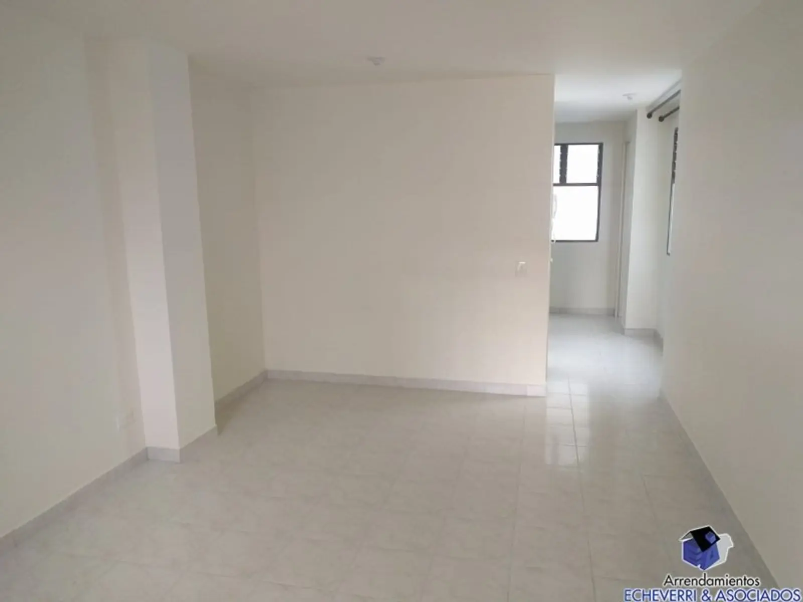 th.outside1200x1200.6a43e73c73c3d_infocdn__foto-31065-900771432-2259217765-ssjpg Apartamento en Arriendo en El trianon, Envigado