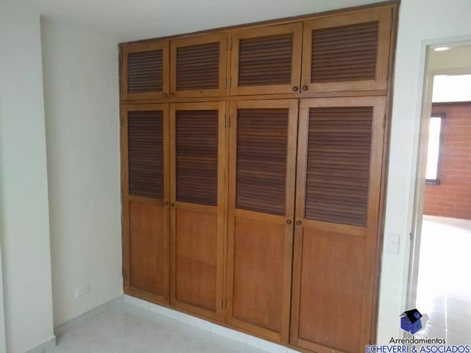 th.outside1200x1200.6a43e73d23f30_infocdn__foto-31065-900771432-2286763626-ssjpg Apartamento en Arriendo en El trianon, Envigado