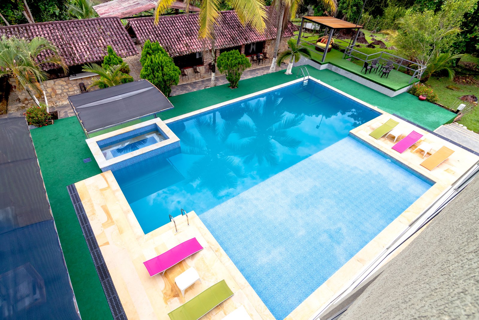 08_MG_1090 Finca en Venta en Melgar de 15.000 m² con Piscina, 4 Cabañas y Excelente Potencial Turístico