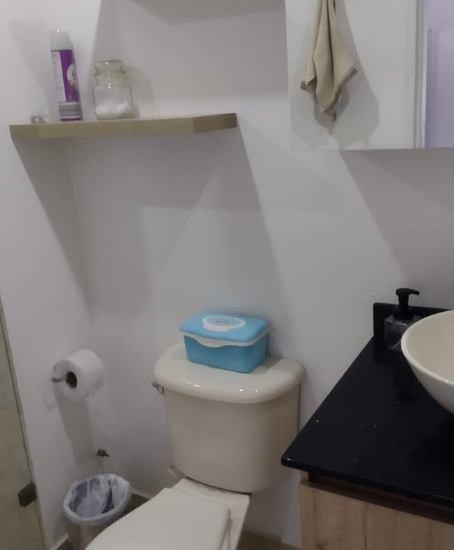 Apartamento en venta en Conquistadores, Medellín – 155 m² reformado con balcón