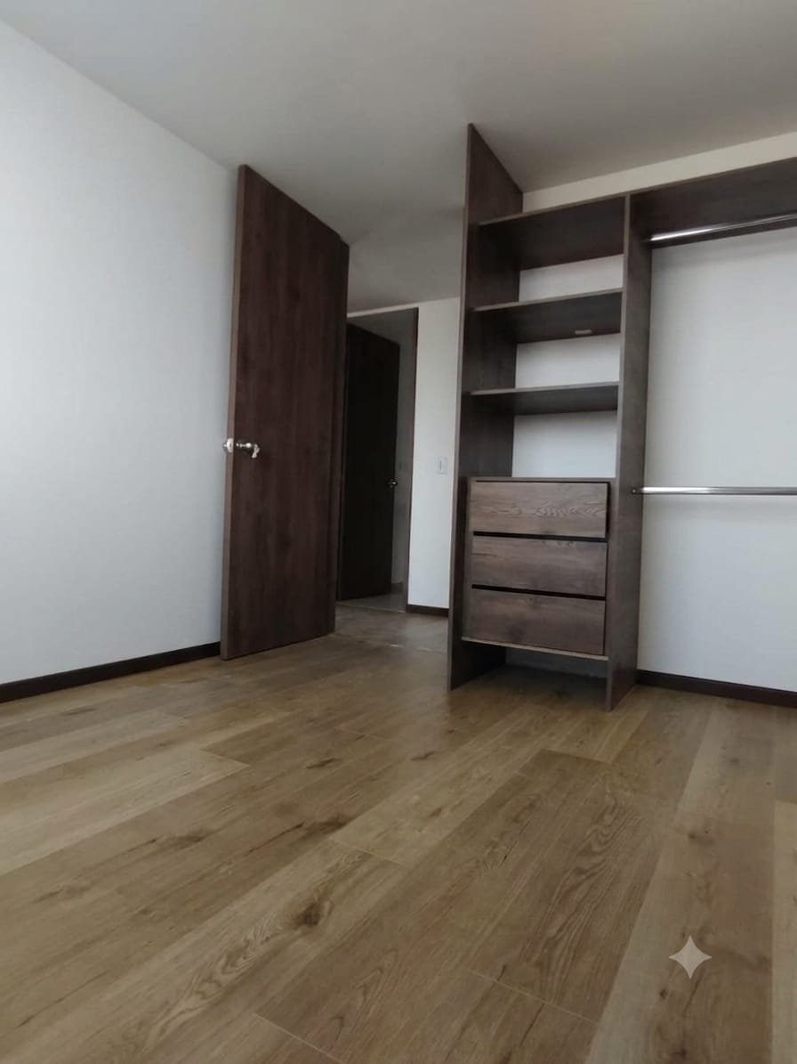 Apartamento en venta en Paipa, Boyacá – 72 m², 3 alcobas, balcón y patio