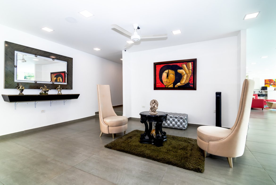 Finca en Venta en Melgar de 15.000 m² con Piscina, 4 Cabañas y Excelente Potencial Turístico