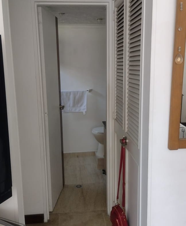 Apartamento en venta en Conquistadores, Medellín – 155 m² reformado con balcón