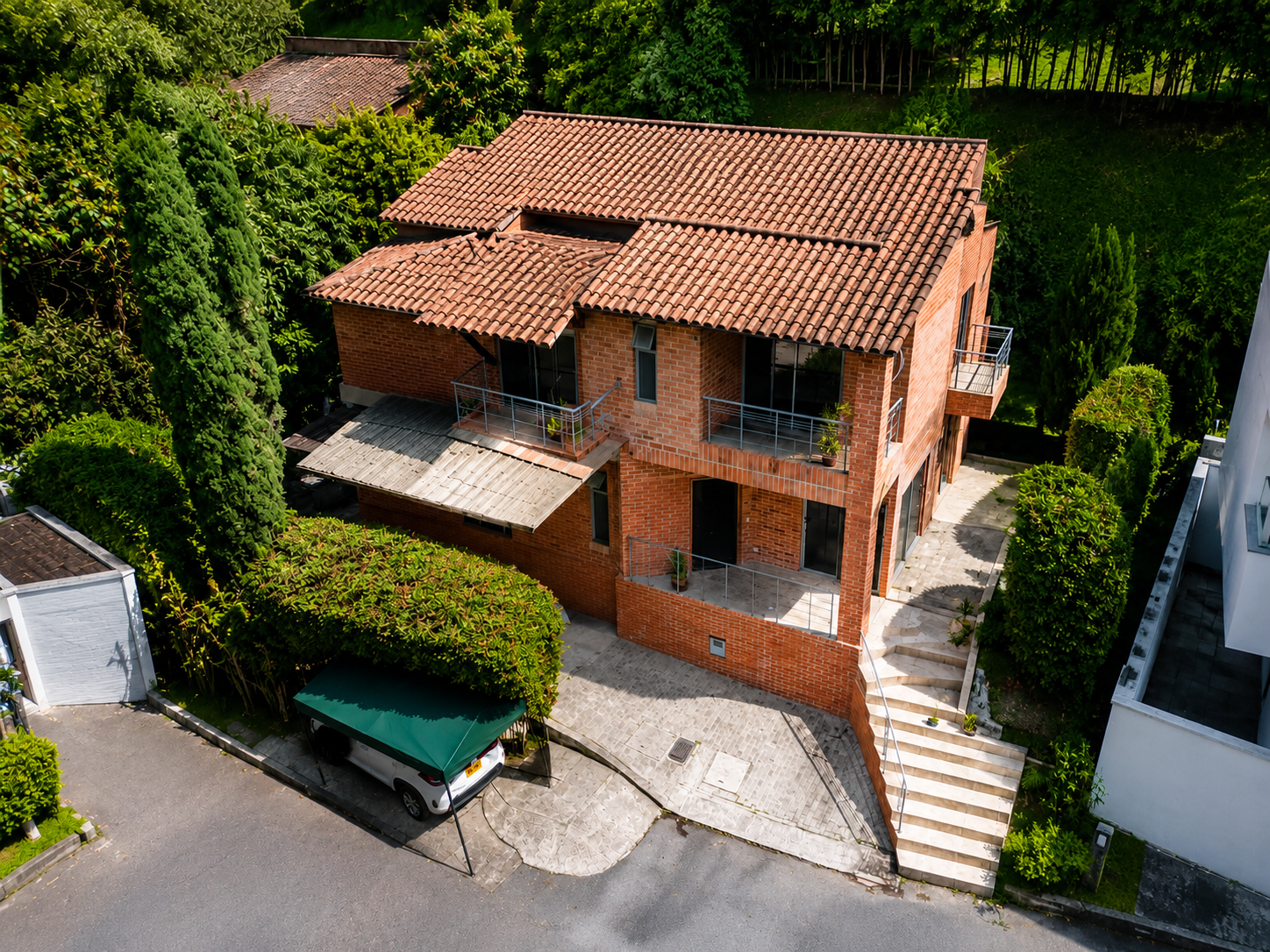 CASA EN VENTA EN COLINAS DE SAN REMO SABANETA