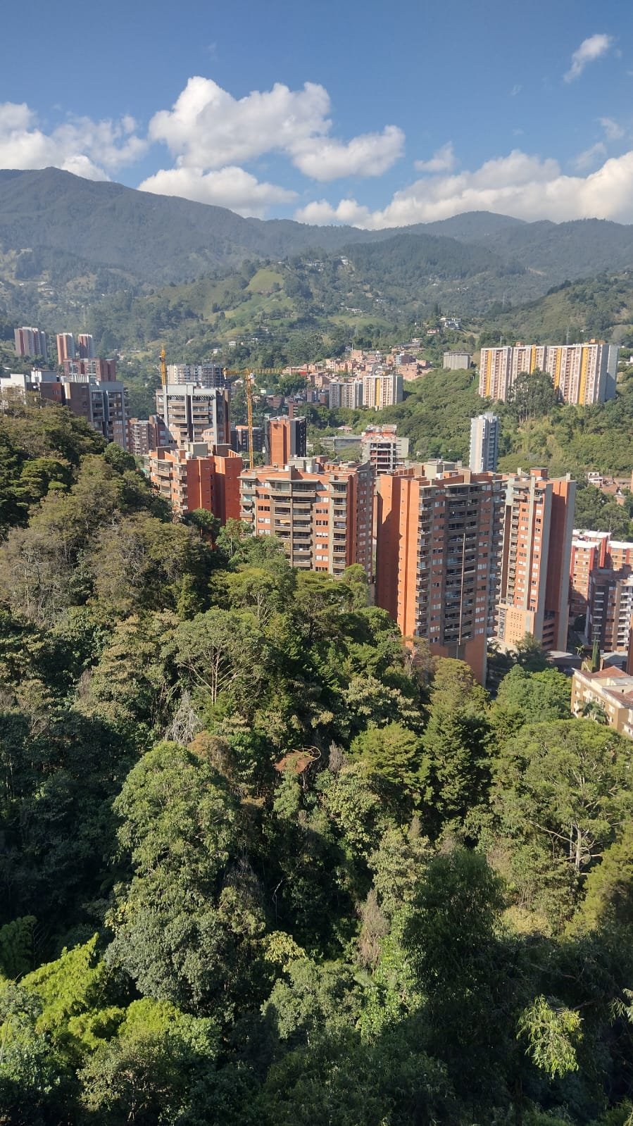 1dabc205-5b28-48ea-a894-7338c82ad141 Apartamento en venta en Envigado, Loma de Las Brujas
