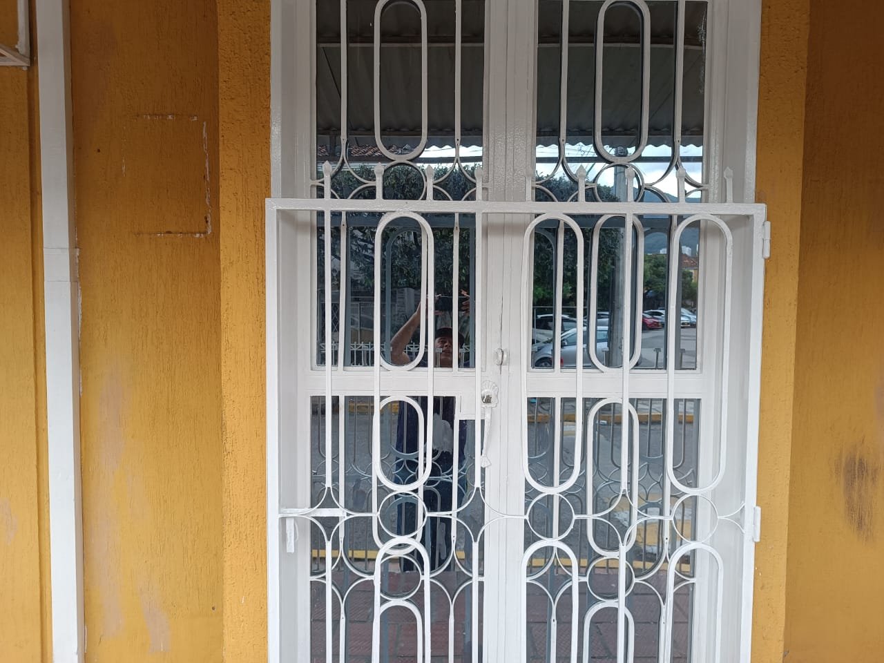 Venta de casa esquinera en Urbanización Castilla Real Uno, Girón