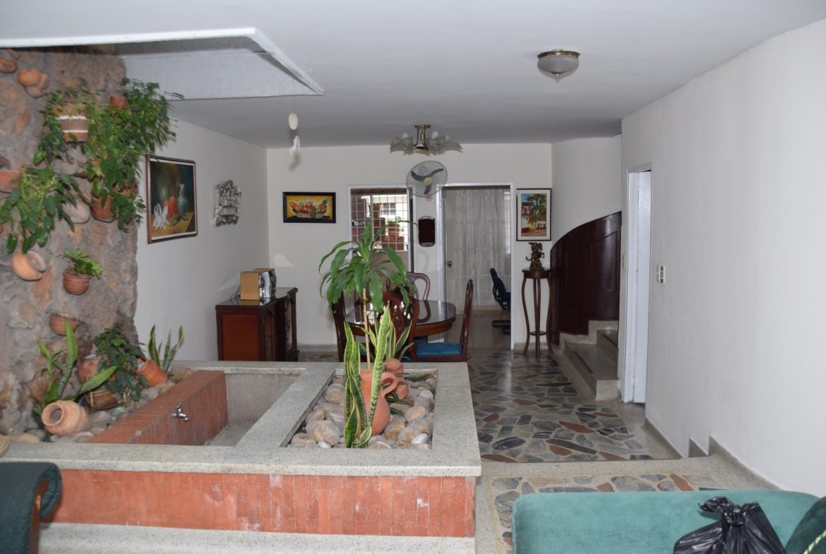 Arriendo Casa en Quinta Oriental Cúcuta 3 Habitaciones, 3 Baños y Garaje