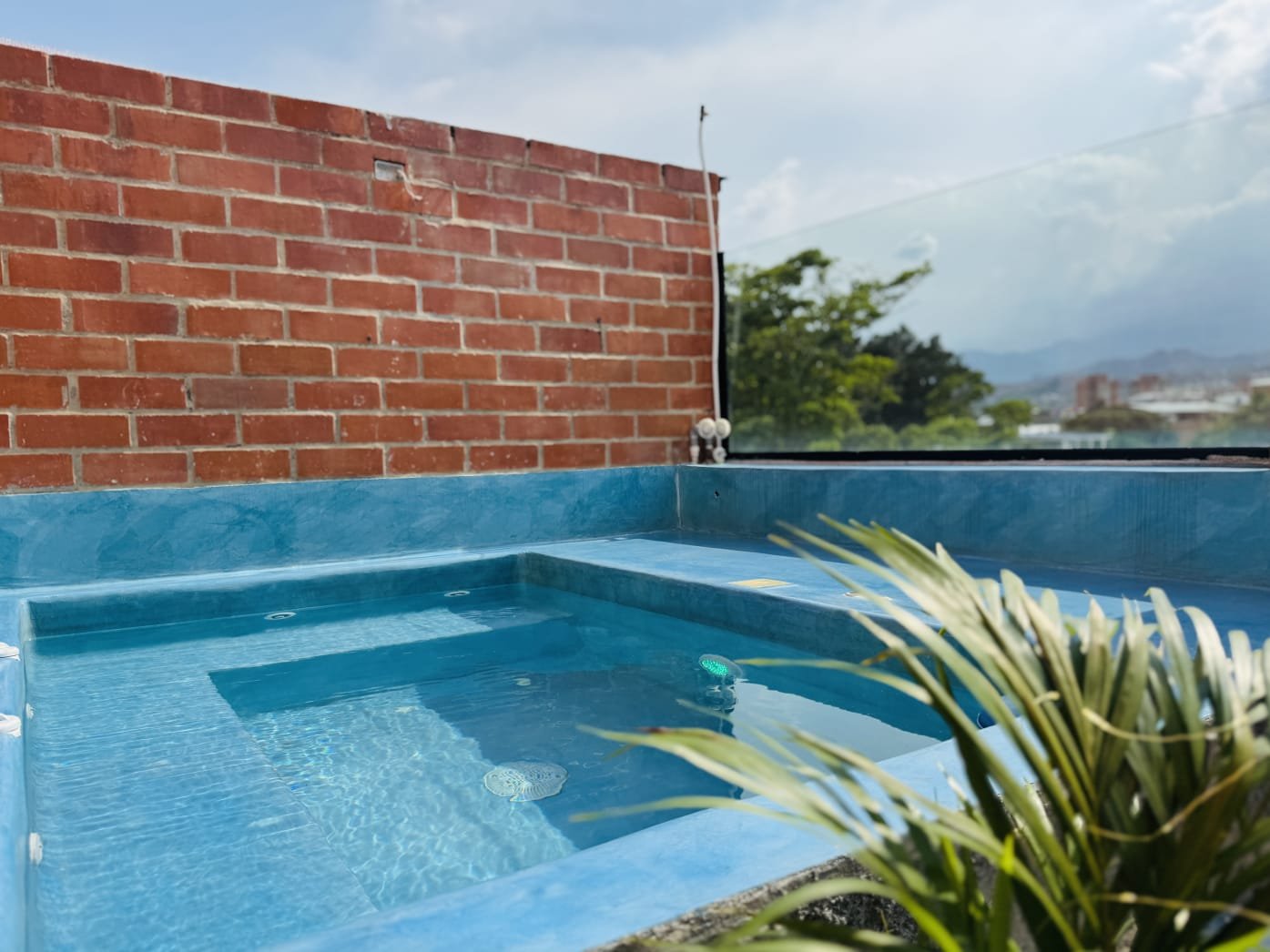 214465-271286-1049943140790201 Apartaestudios en Alquiler en El Limonar, Cali