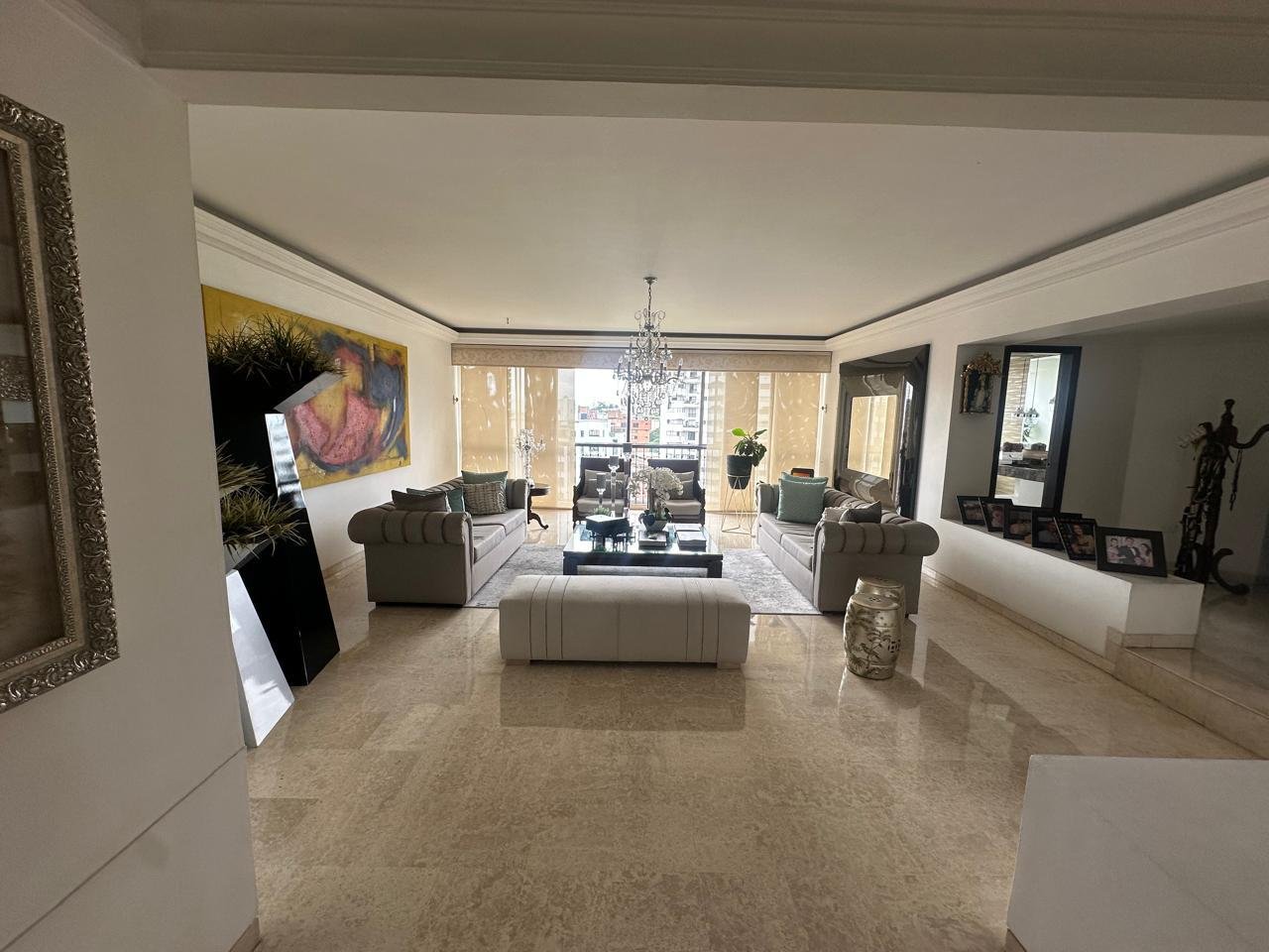 214465-271286-1052750977108845 Venta de apartamento en Santa Rita, Cali